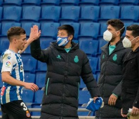 开云体育-武磊连续3场板凳难受重用 沪媒：转会窗口还有5天