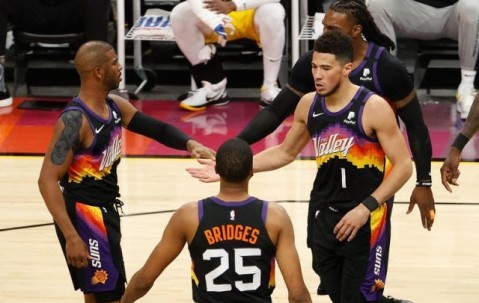 末节弹无虚发砍下14分 强势发挥宣告圣保罗归来