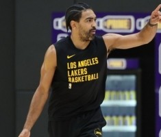 文森特晒训练照 并引用孙子名言：在混乱中也有机会