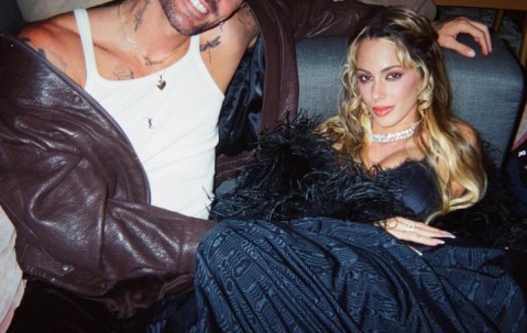 官方网站-天后伴侣😍德保罗未婚妻29岁生日，两人甜蜜自拍，梅西出席派对