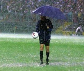 意甲争冠末轮反转史话③：佩鲁贾大雨，尤文活该